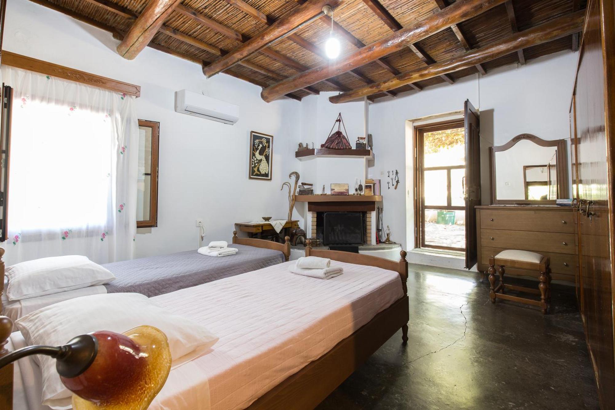 Sofiana'S Garden Retreat With Private Pool Apartment Dhrapanias Exterior photo