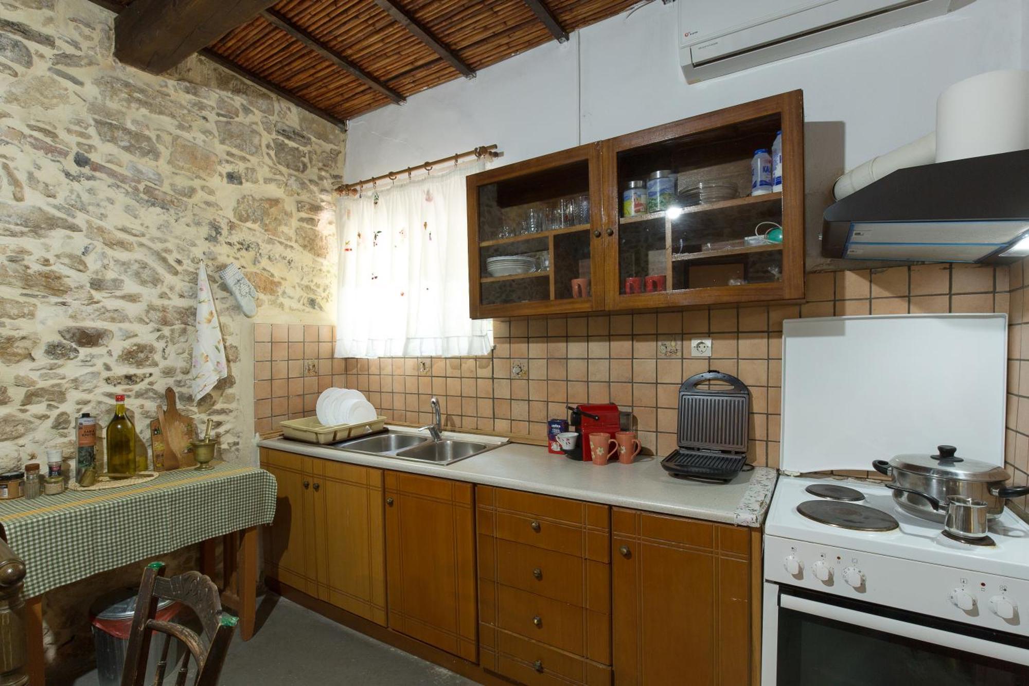 Sofiana'S Garden Retreat With Private Pool Apartment Dhrapanias Exterior photo